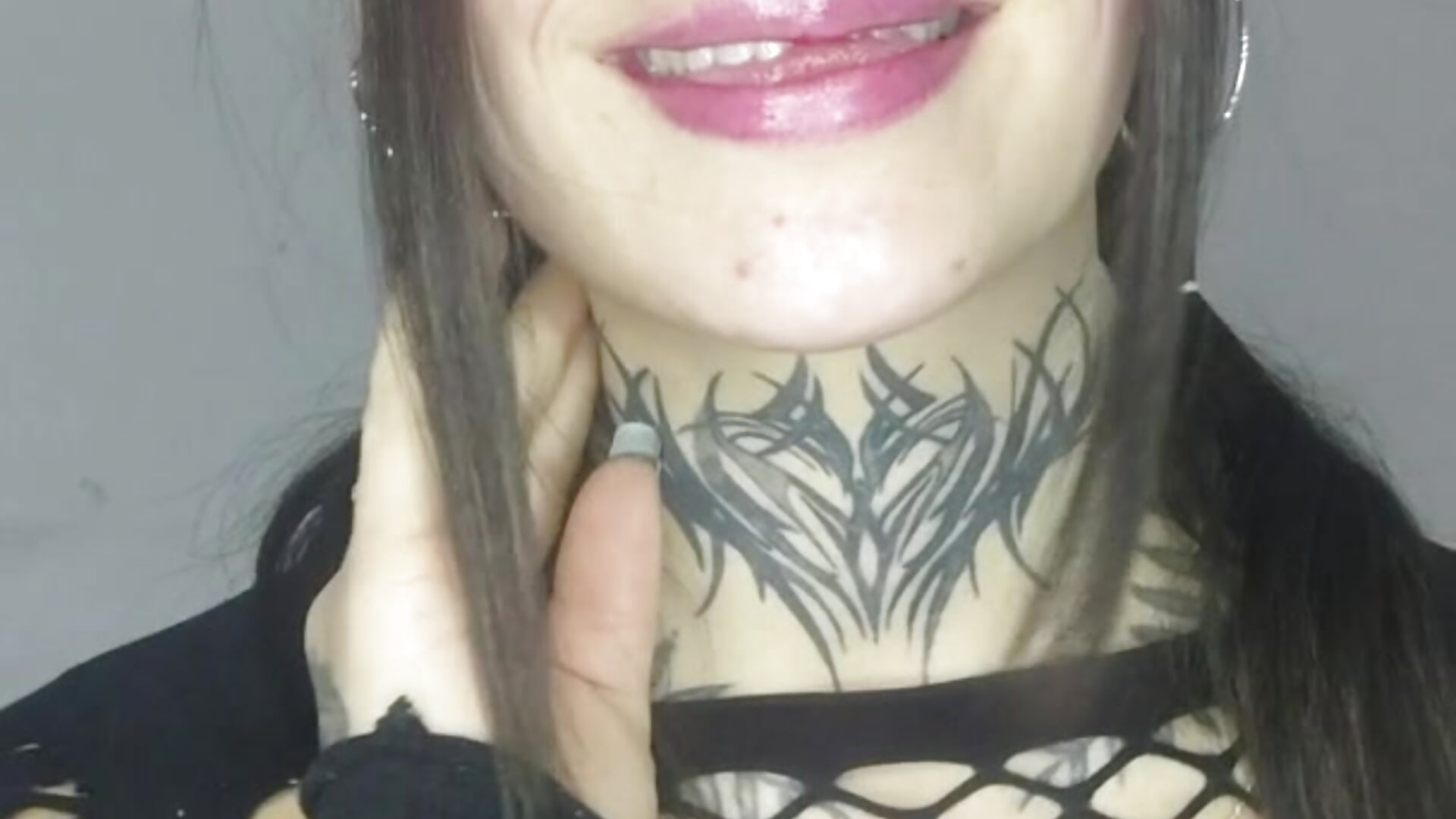 Greetings 😘 - video by Tifanny_Sweett cam model