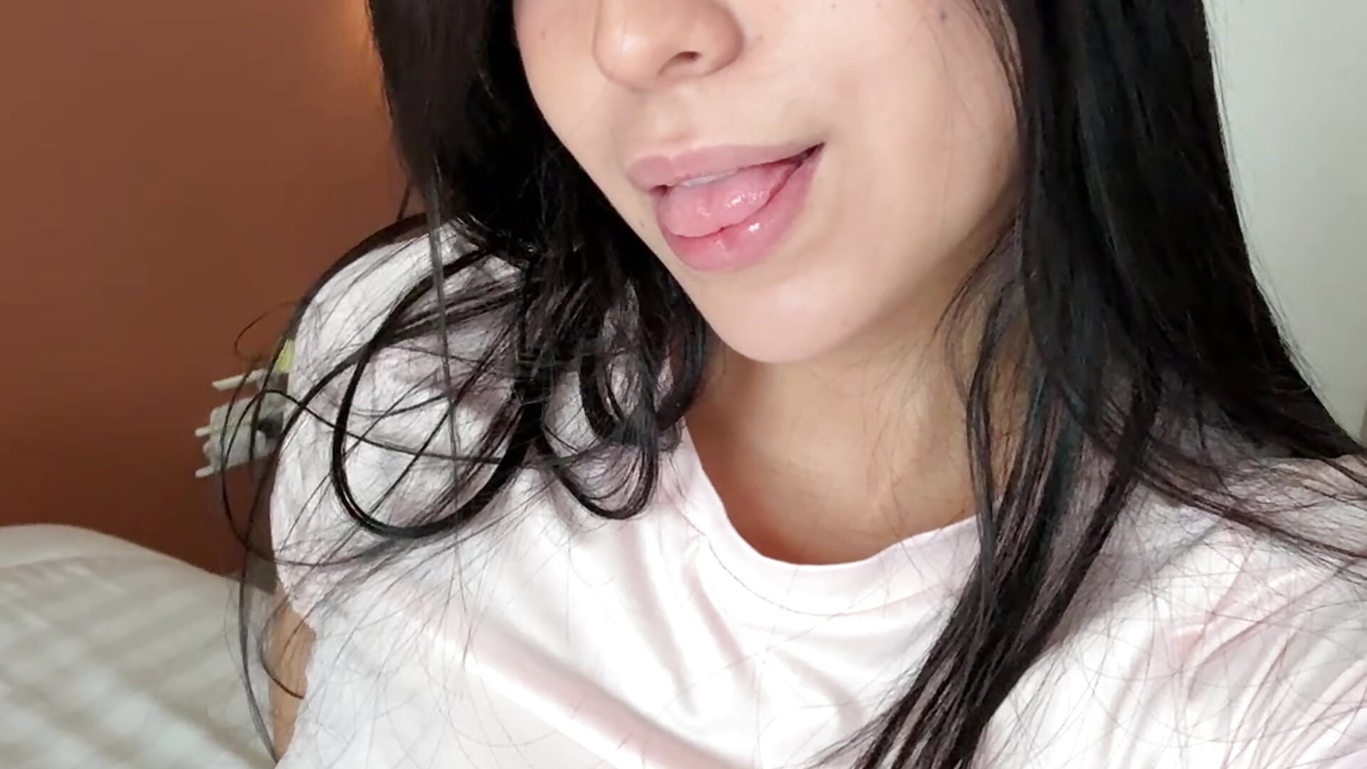 suck fingers