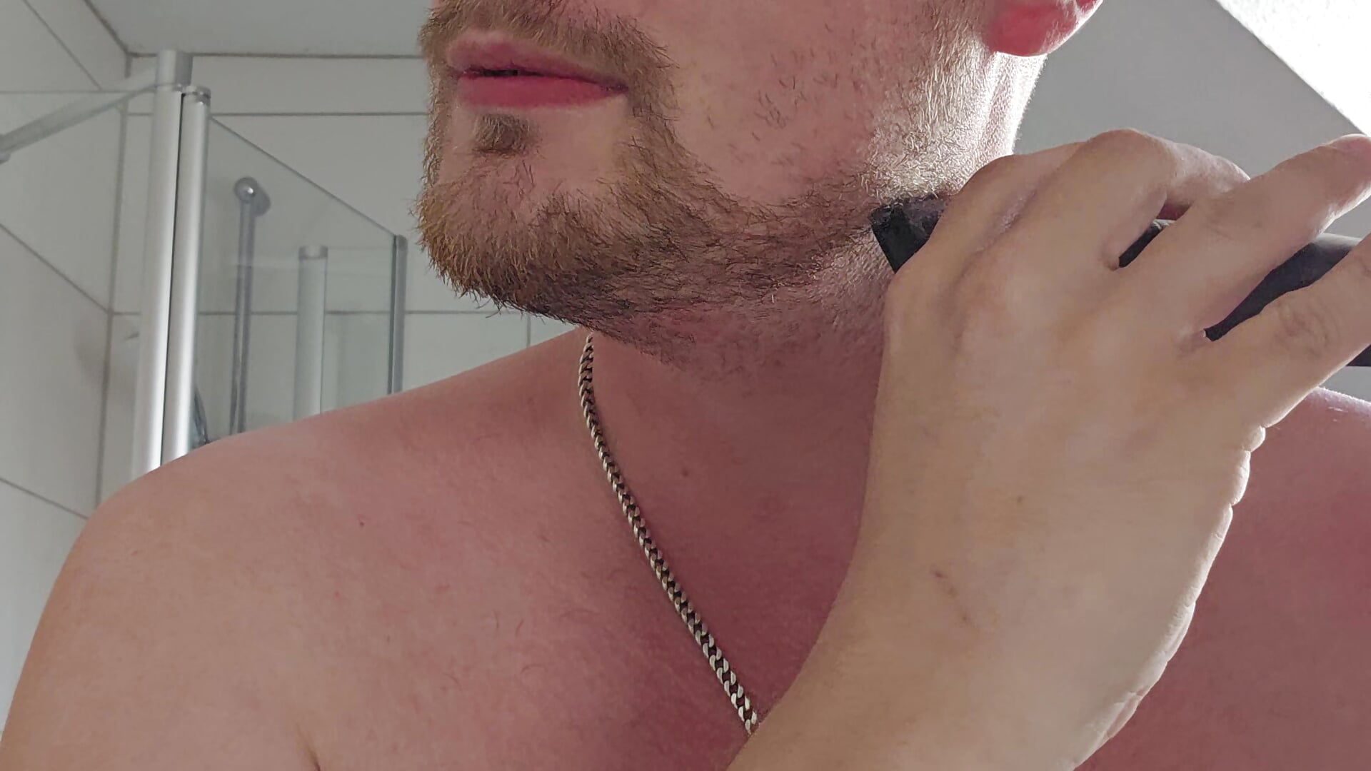 Wett Schulden sind Ehrenschulden der Bart muss ab - video by Relsxboy cam model