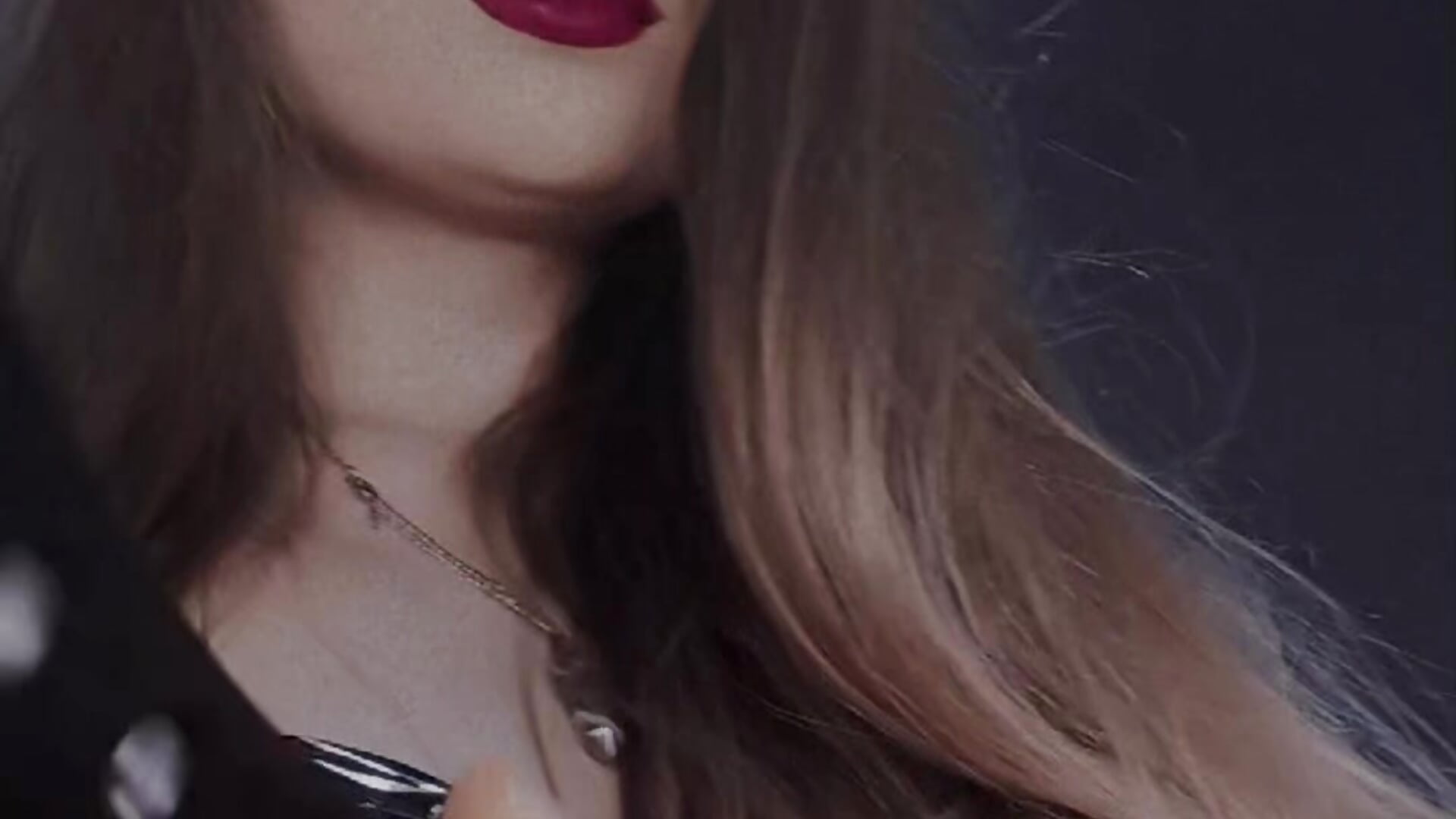 🌙 Keep your eyes on me. - فيديو من ArielBurn موديل الكام