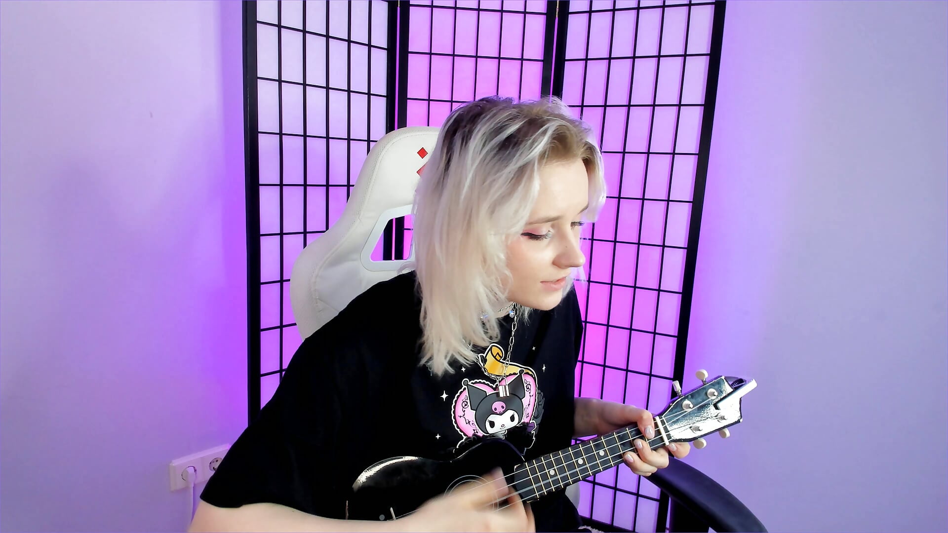 Just a song he-he ^^ - video by SweeteRose_Royce cam model