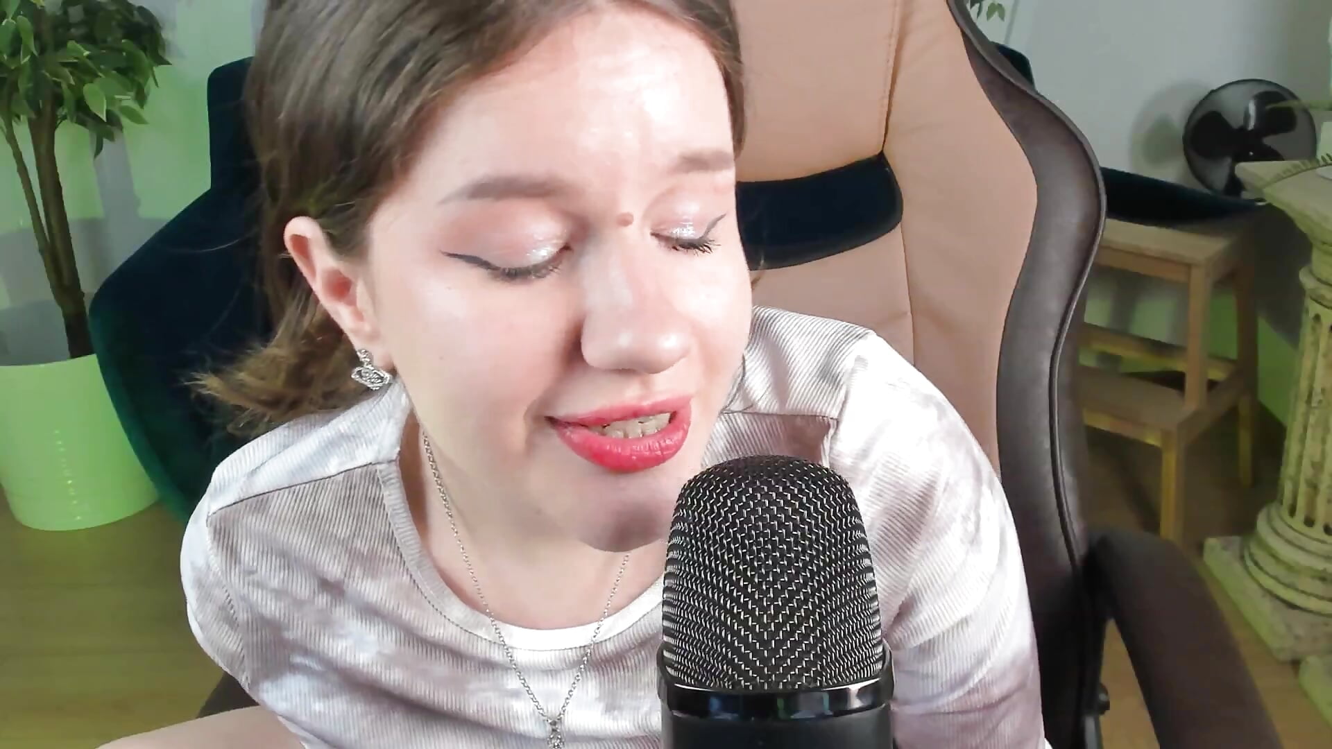 ASMR