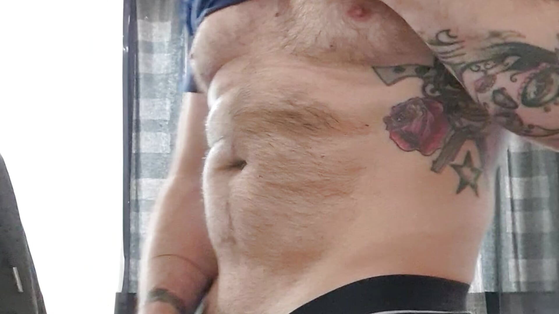 1000002239 - Dario40filip主播的视频