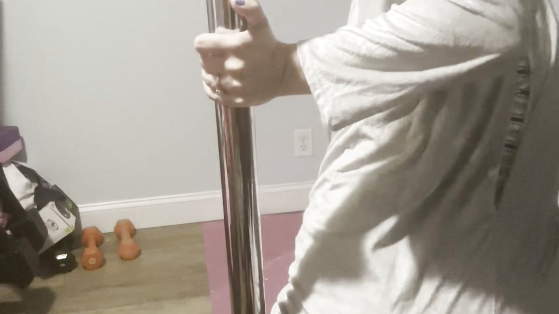 Naked naughty bunny - video by MilfyMrsRobinson cam model