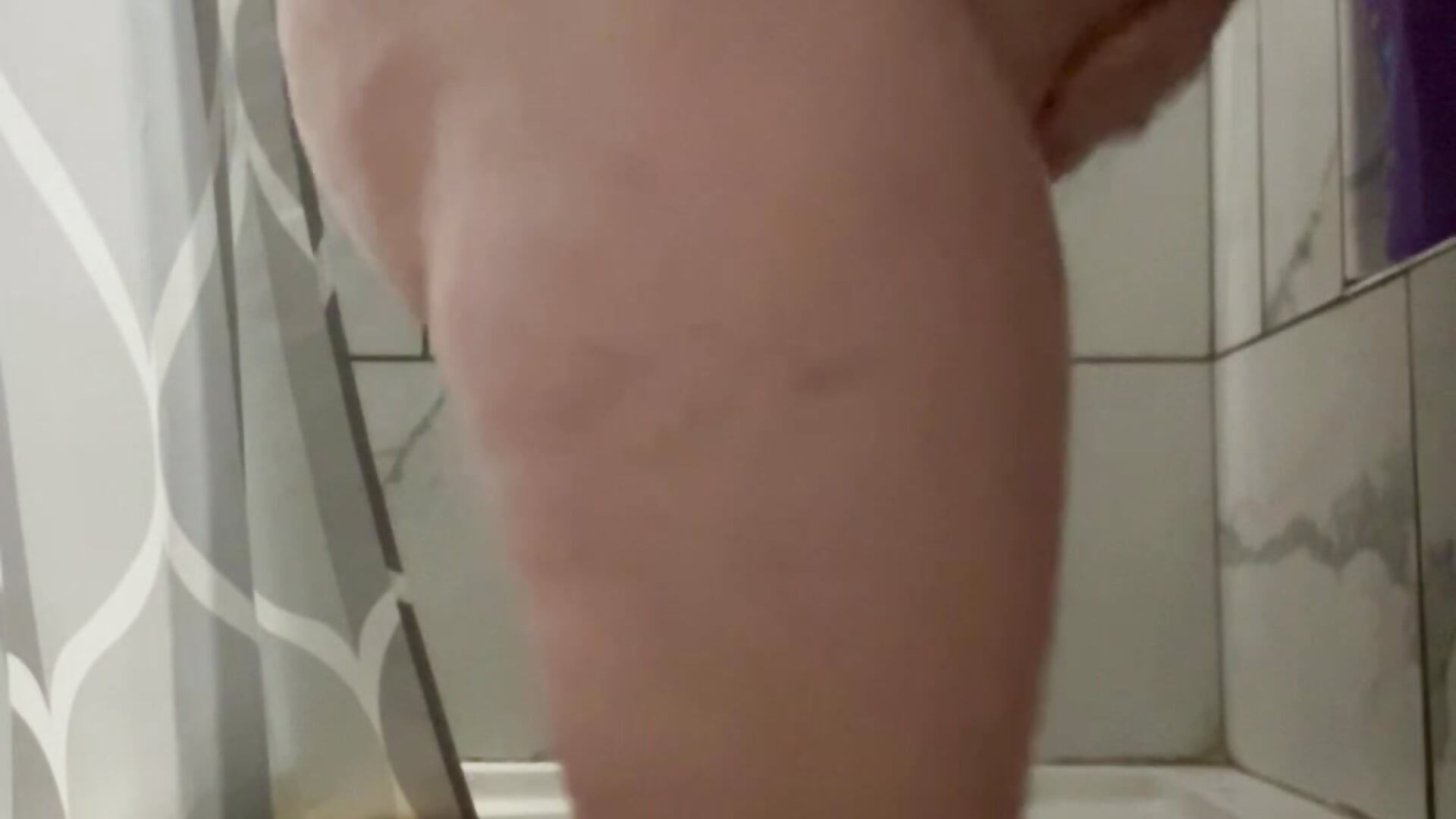 Shower content fully naked and naughty - Video von Emily33333 Cam-Model