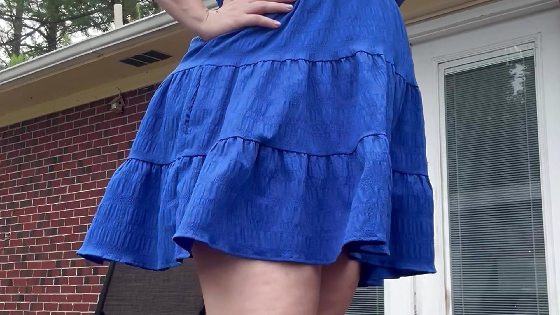 Outside - vidéo du modèle de showcams MilfyMrsRobinson