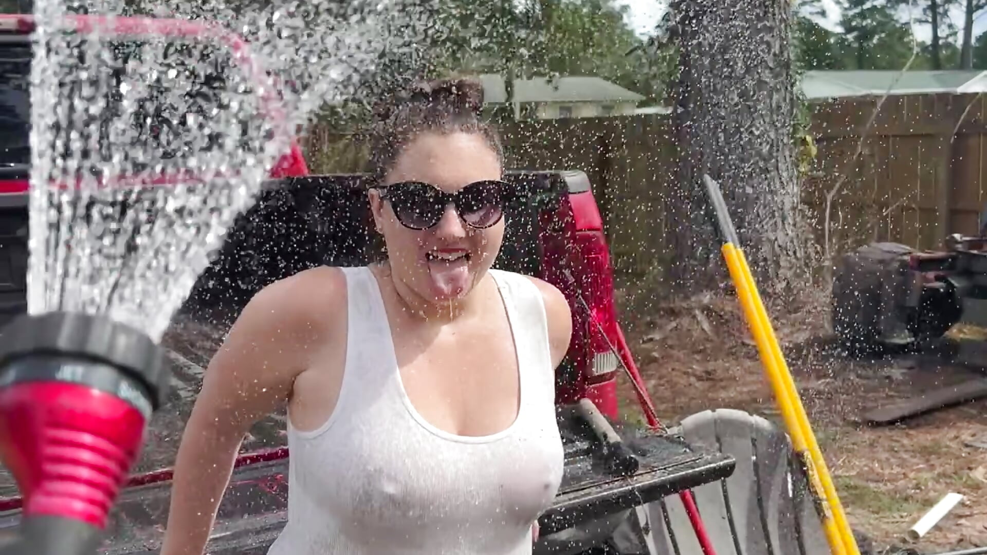 IMG_4464 - vidéo du modèle de showcams MilfyMrsRobinson