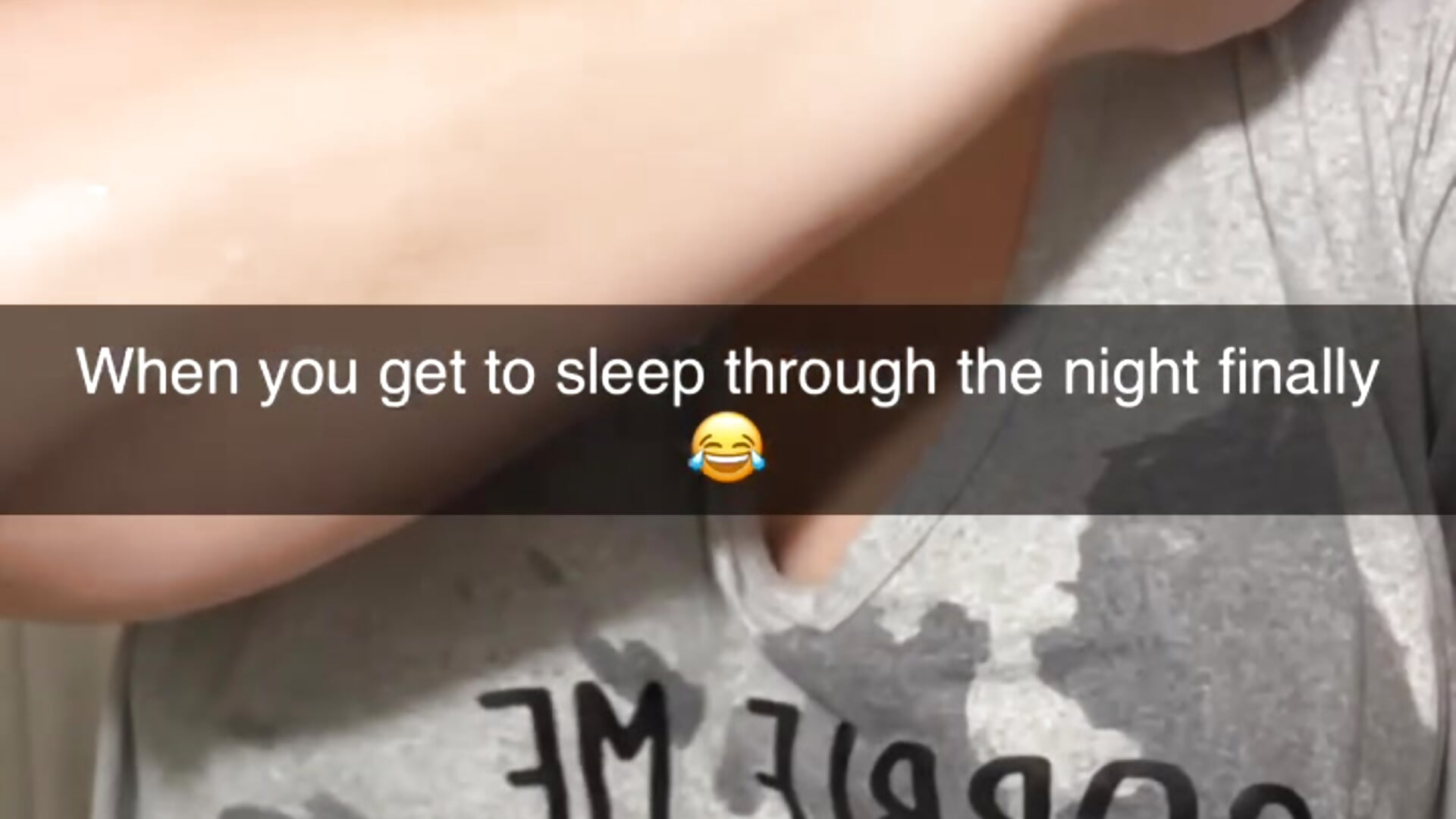 2E3A34E7-2D67-4D1A-B541-45EC410E6761 - vidéo du modèle de showcams MilfyMrsRobinson