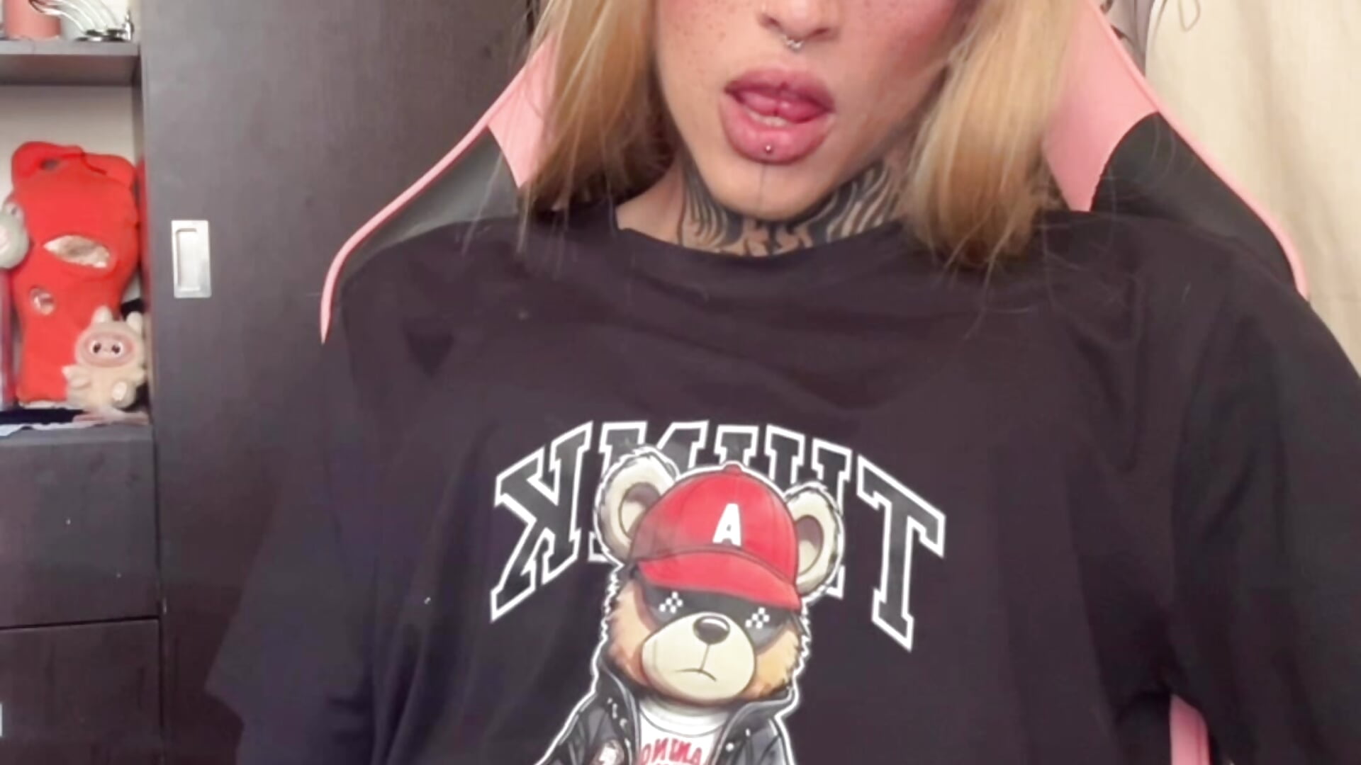 Storking cock – video od webkamerové modelky charlotbelucci_