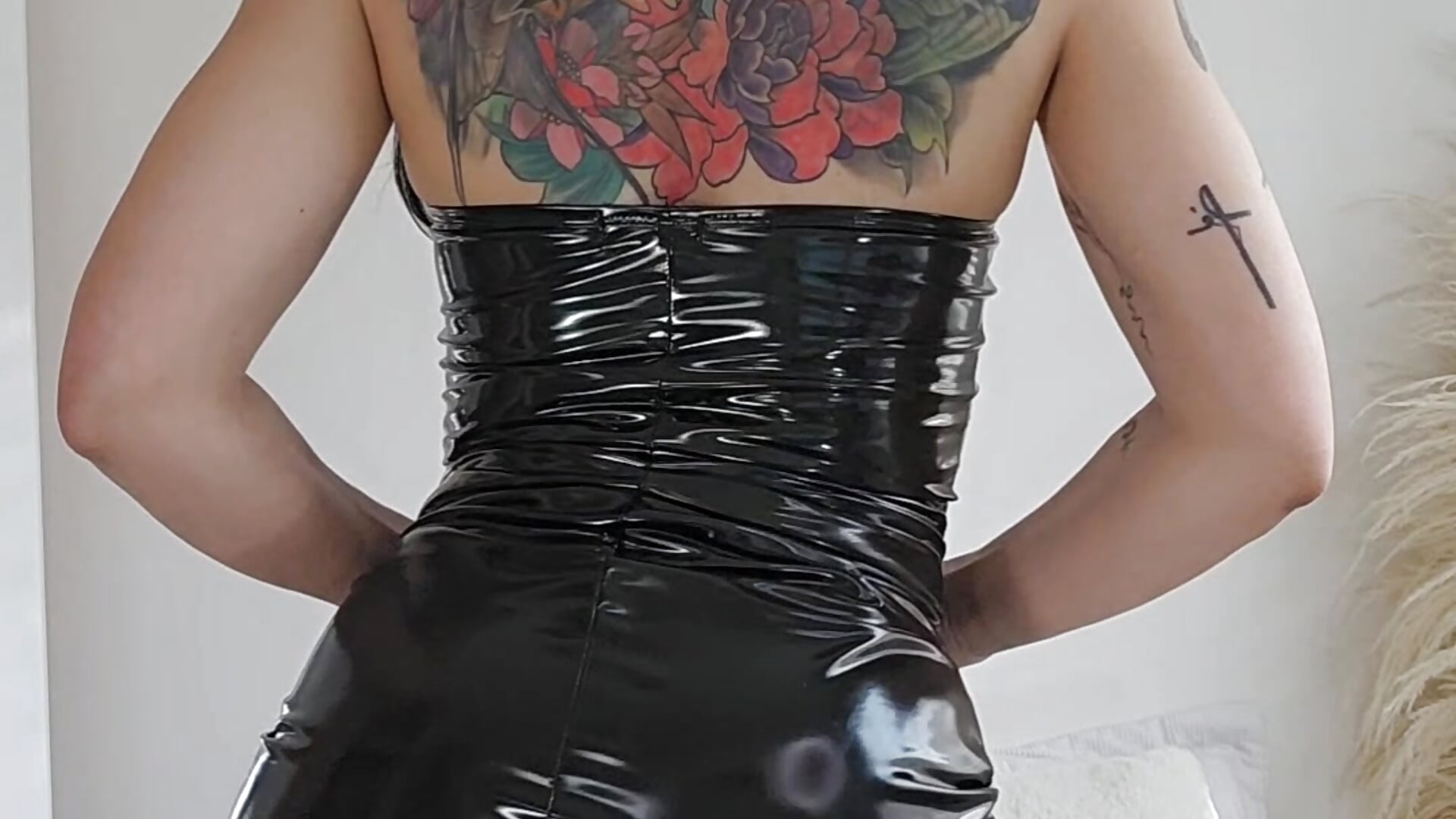 🖤 Dressed to tease... but made to tempt. Just a little taste... - video by mimmyfit1 cam model