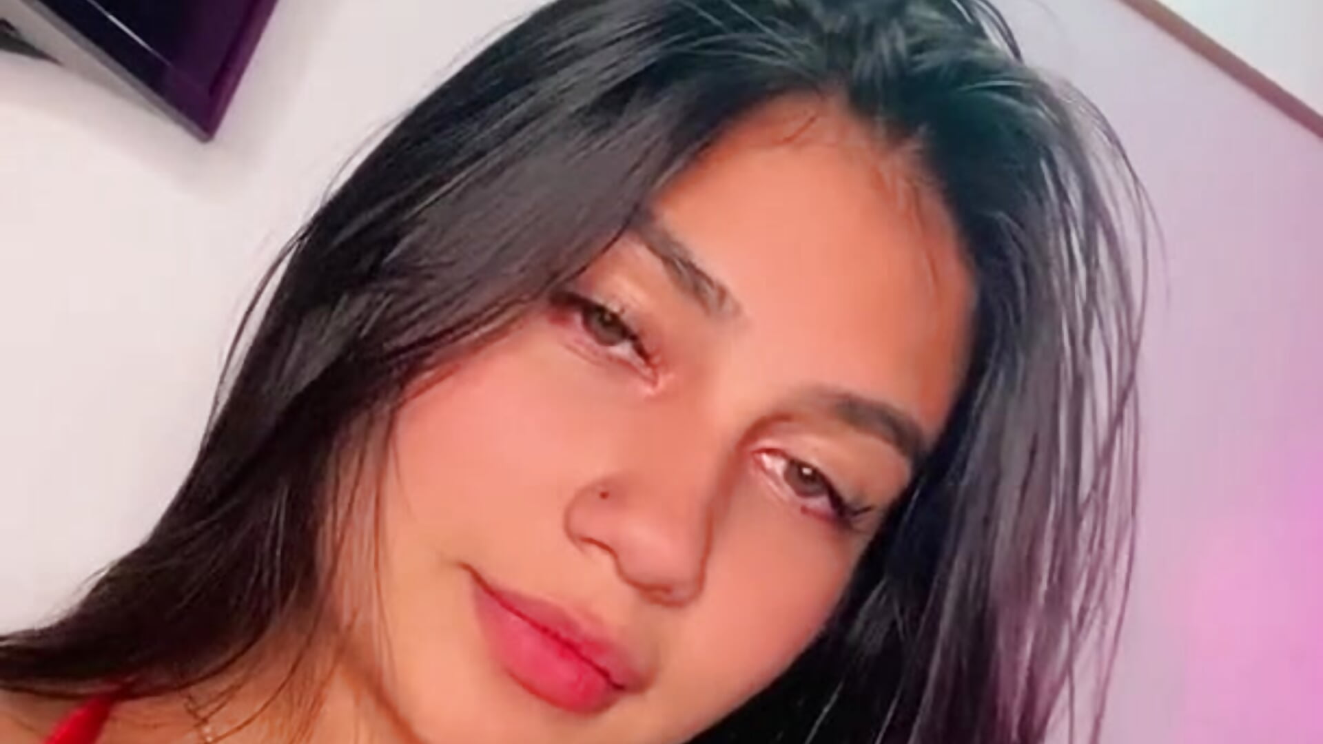 Mmmm❤️ - video by SofiLeon_Pink cam model