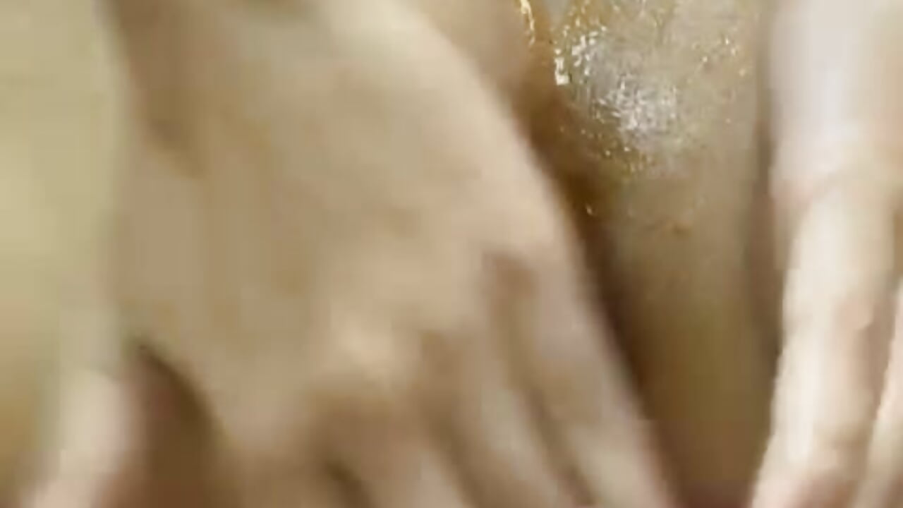 The oil on my ass makes me hornier because it feels so soft