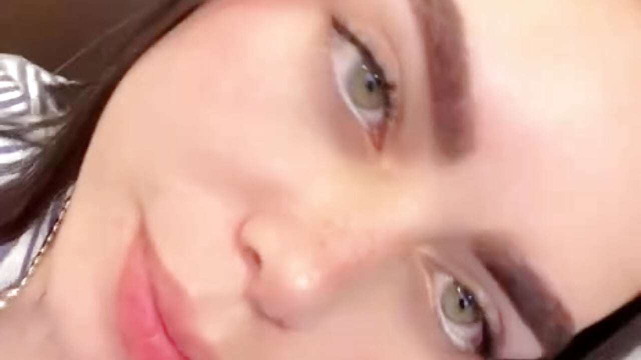 before dinner - video by ScarlletFoxx cam model