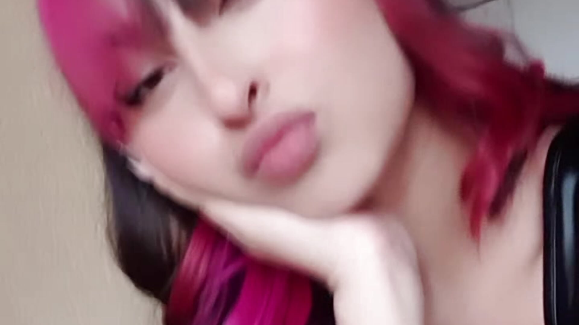 Mee🍒🔥 - video by cherry_blosso cam model