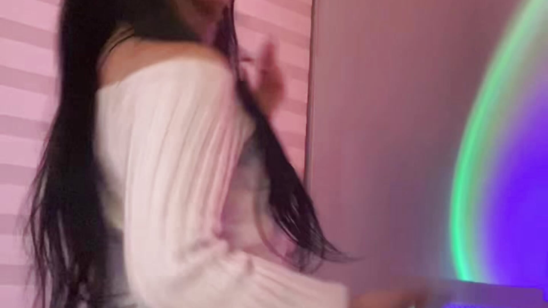 d8031f29aa0b427a93b178f6a3e76651 - video by Babymishi cam model