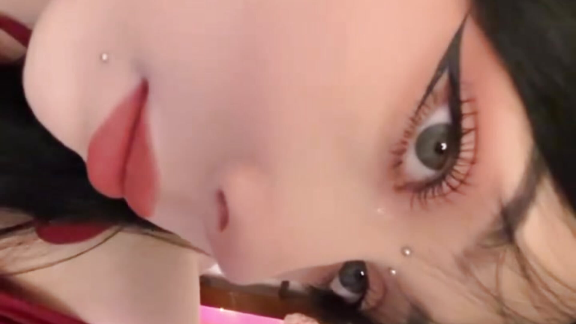 wanna meow on your ear - video by Misa_Sakurai cam model