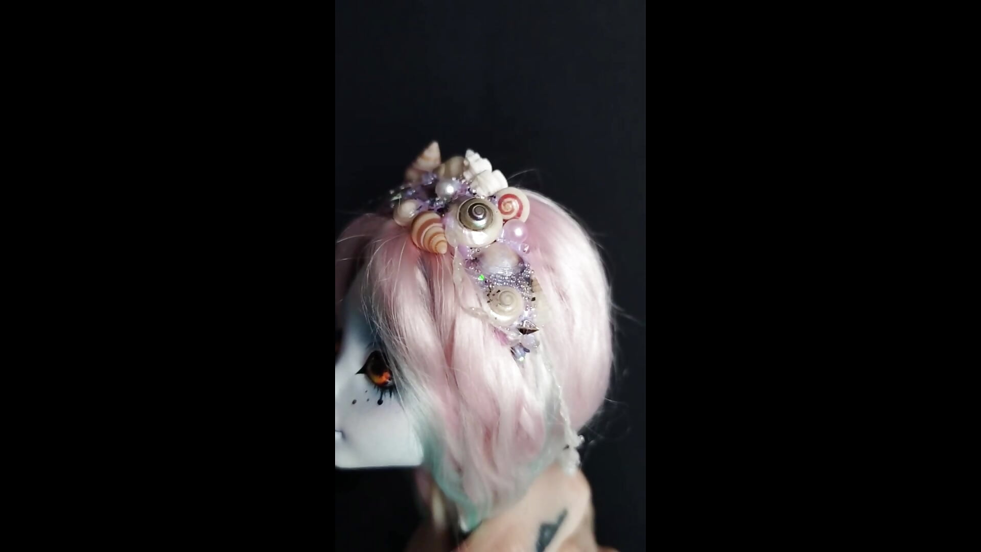 Lagoona's head