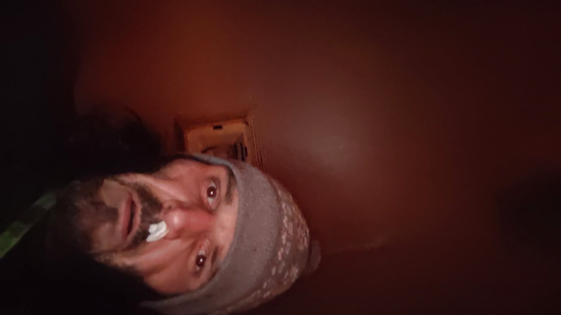 IMG_20231203_233807198 — filmik mebmeb24, modela(-lki) na kamerkach