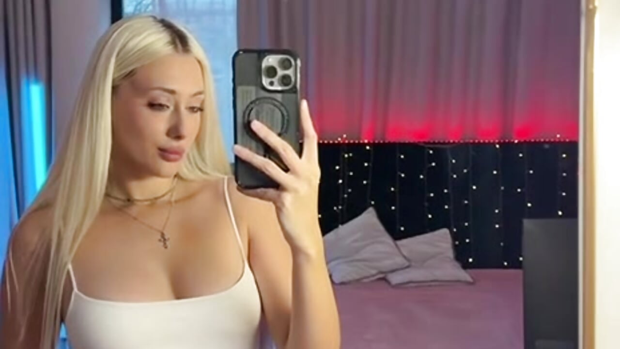 🙀who  are u to judge? 🙀 - vidéo du modèle de showcams LoryWood