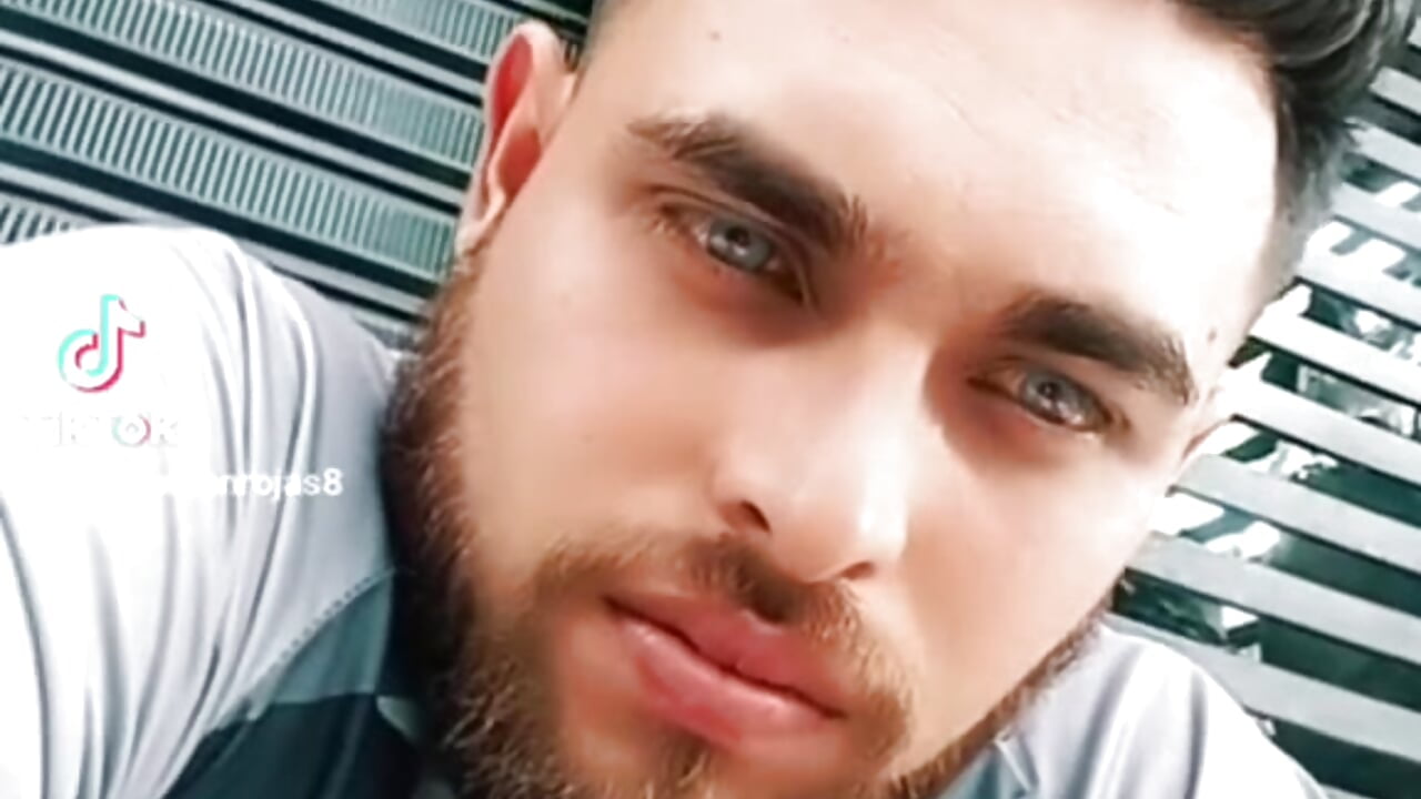 2022-11-13-150213190 - video by rances3 cam model