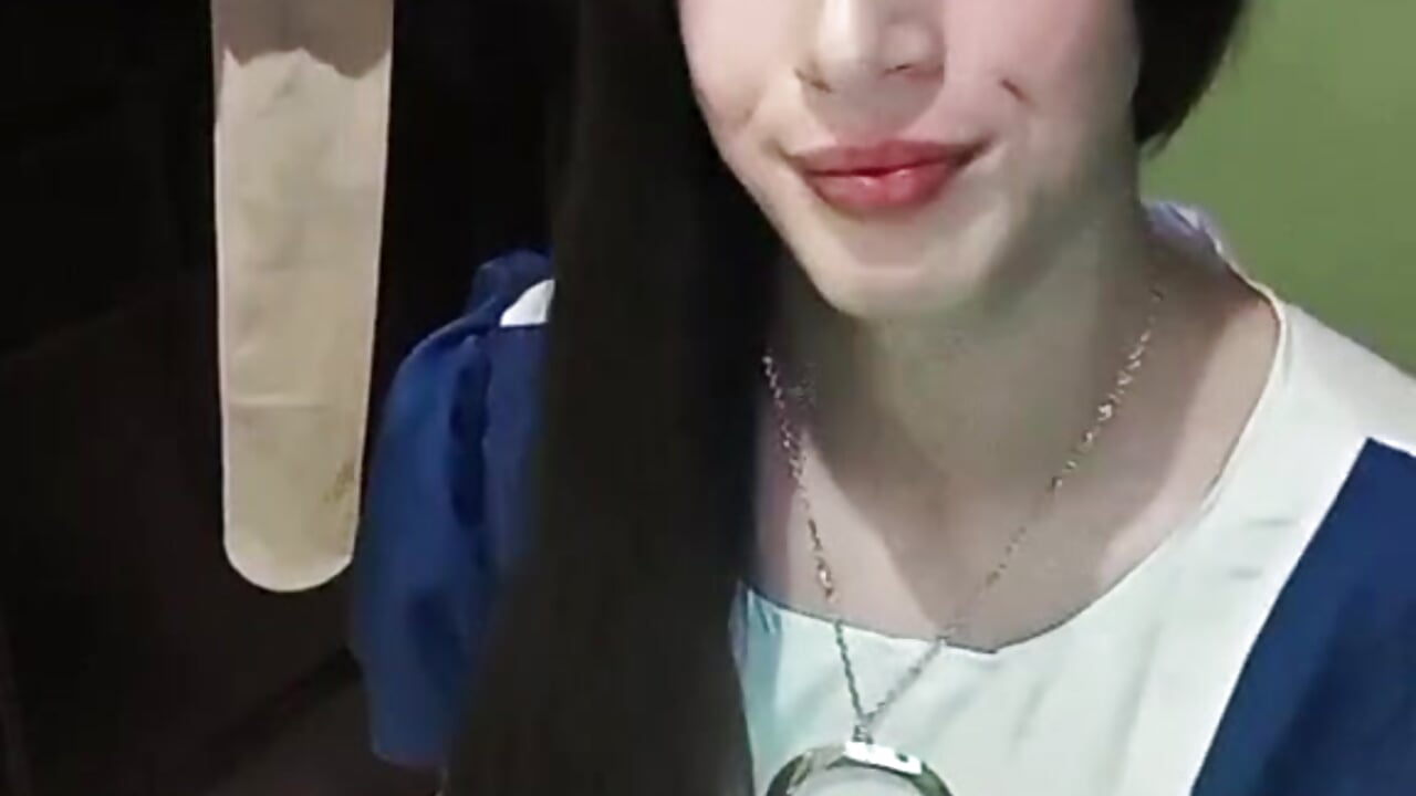 Do you want me to make you a coffee with milk? - video by Paulinabreastpump cam model