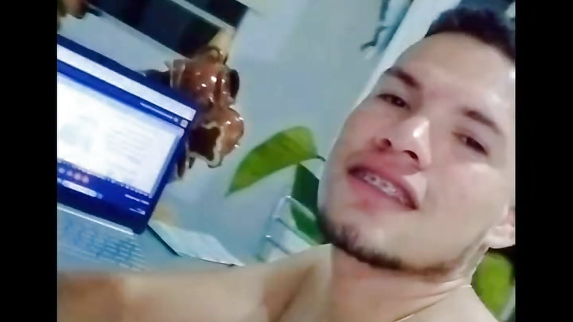 FB_VID_975611892290838829 - vidéo du modèle de showcams kinke31