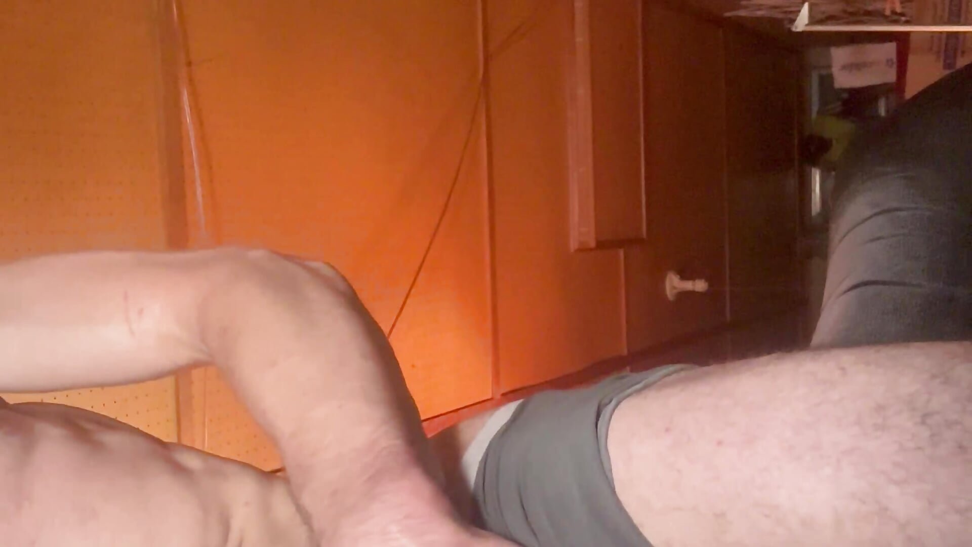 Standing over jerking off on blonde back - video av savageconfidence cam model