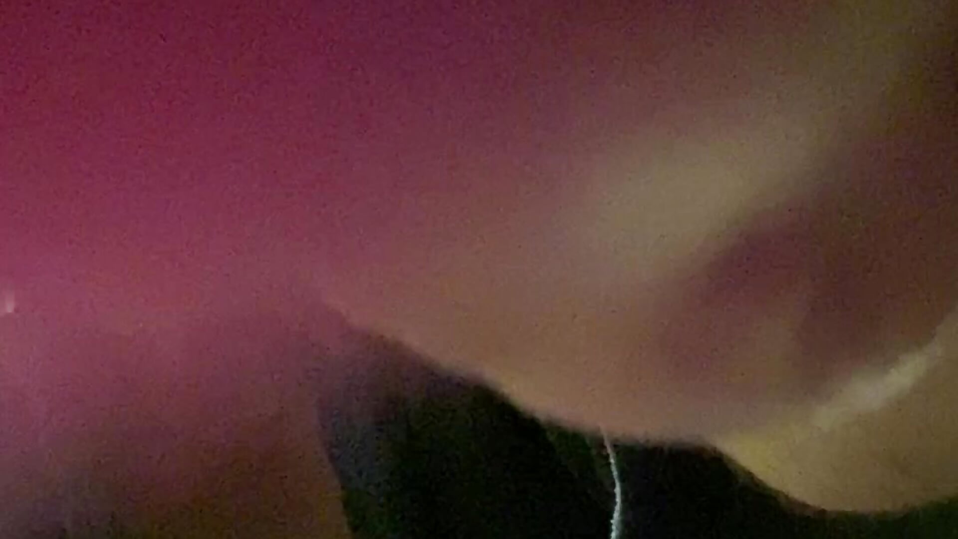 IMG_5274gym-lokkerroom - video by biggandybig cam model