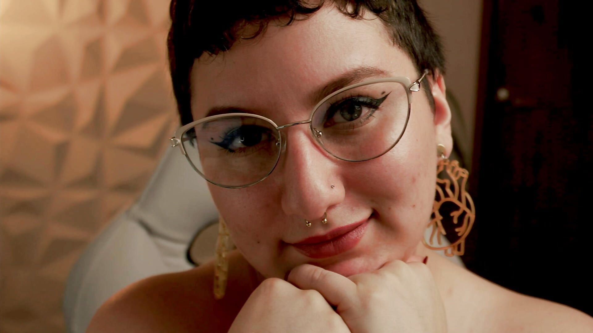 Hello there! - video by Ximenna_Cruz cam model