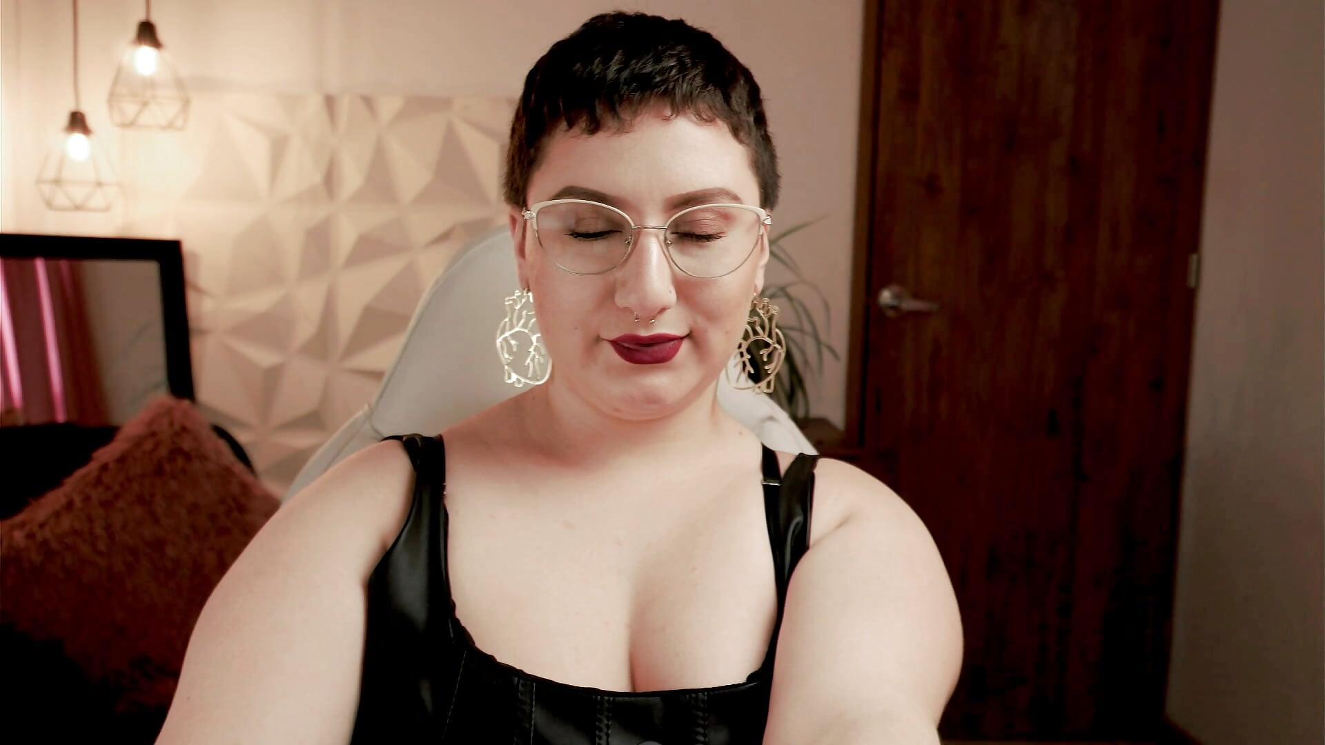 Hellooo - video by Ximenna_Cruz cam model