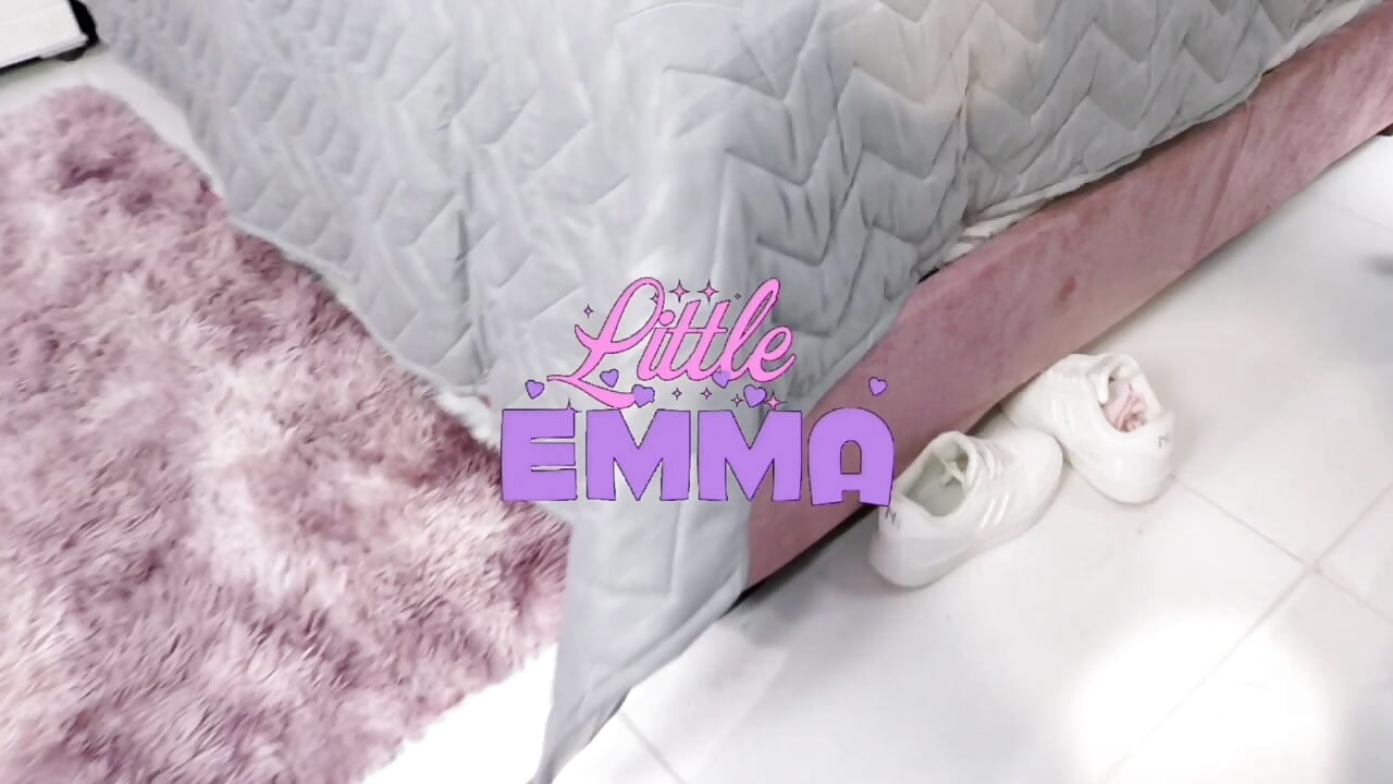 INTRO - video by _emmalittle_ cam model