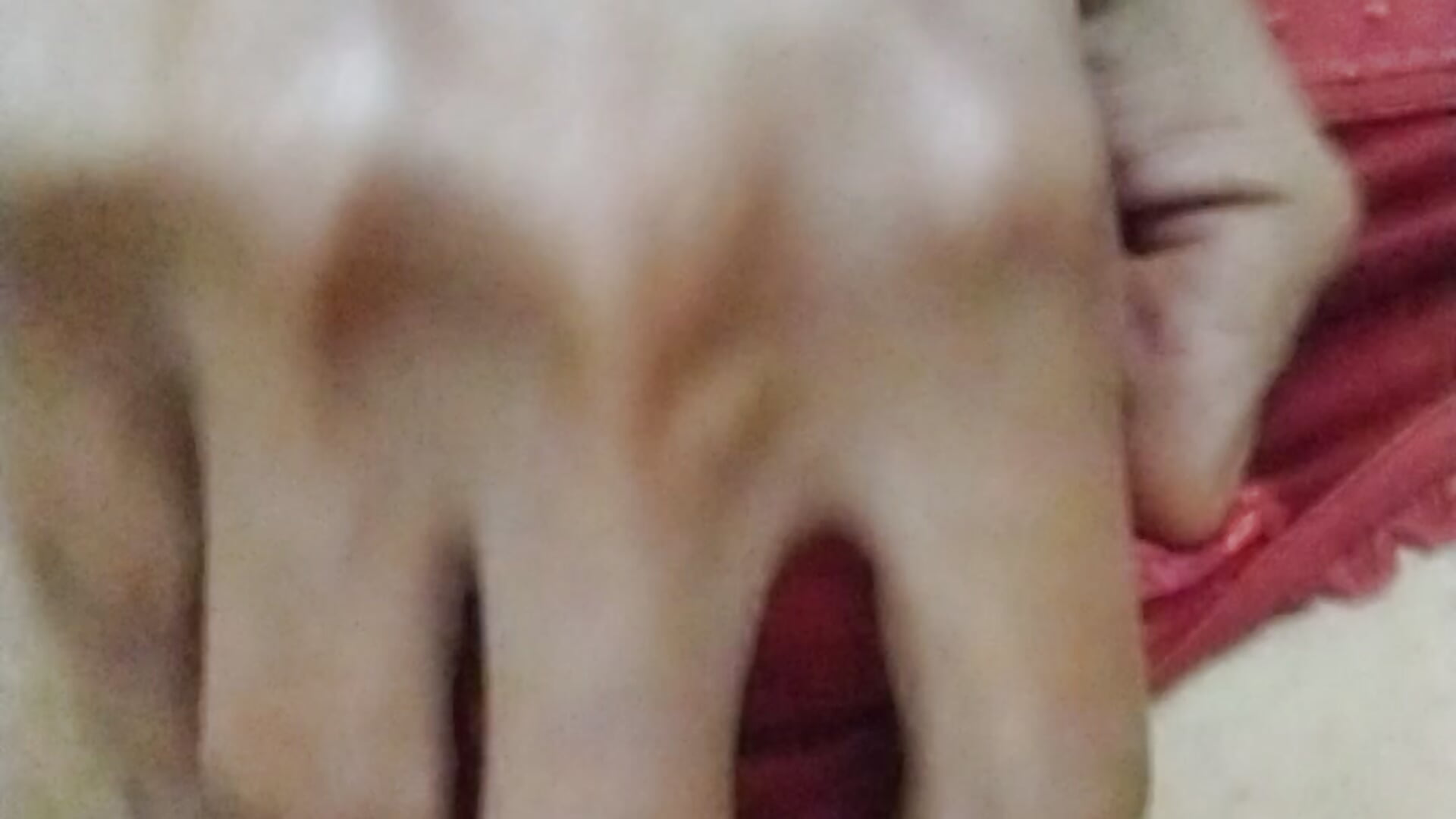 Teasing myself in red bikini🍒 - video by healthy17 cam model