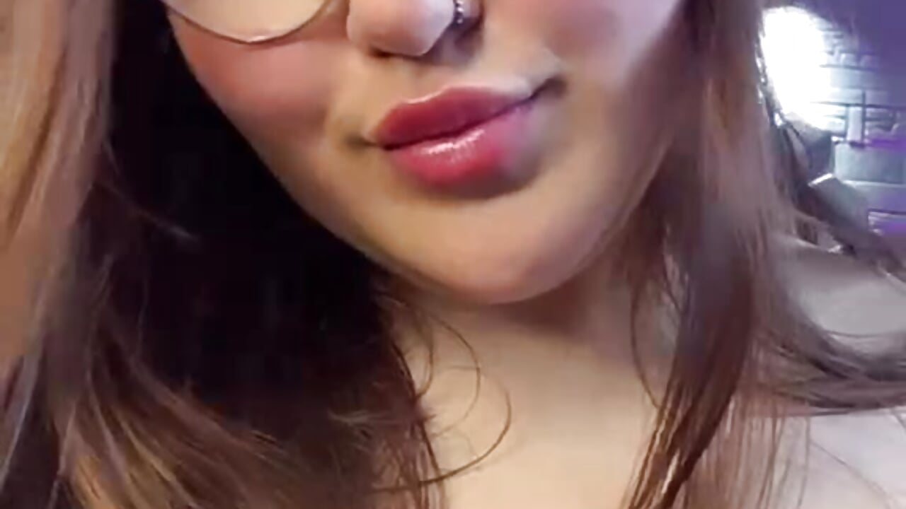 WhatsApp Video 2026-05-20 at 10,40,28 AM - video by conniejames_m cam model