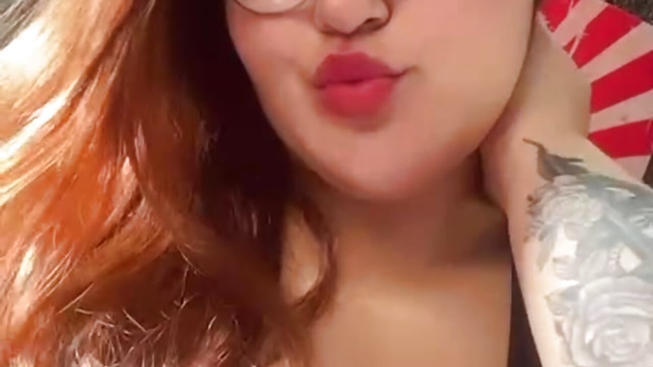 Kiss You Baby 😈🎀 - video by conniejames_m cam model