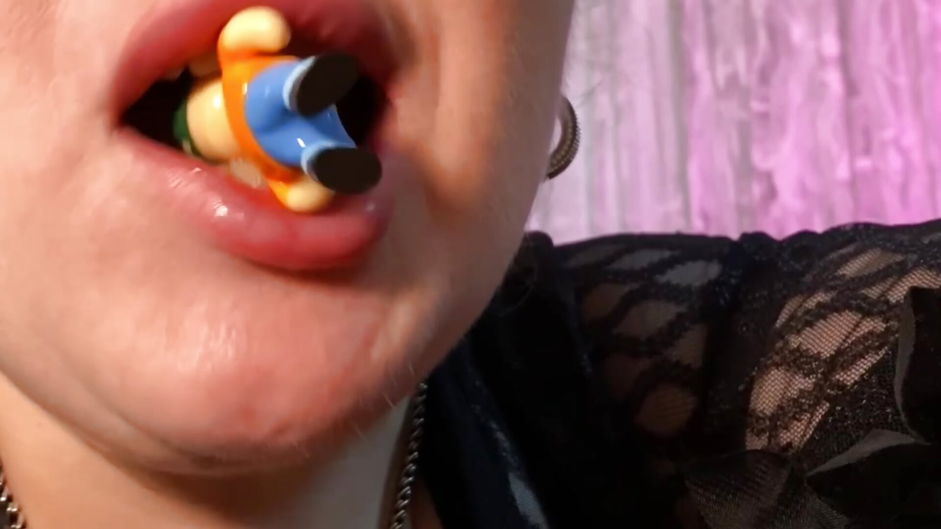 Giantess fetish – video af Mommy_Goddess cam-model