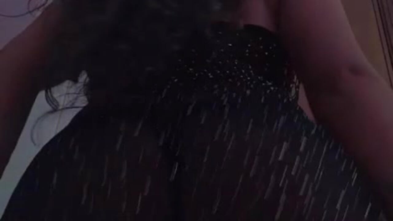 🥰 - video by FranchescaGiraldo_ cam model