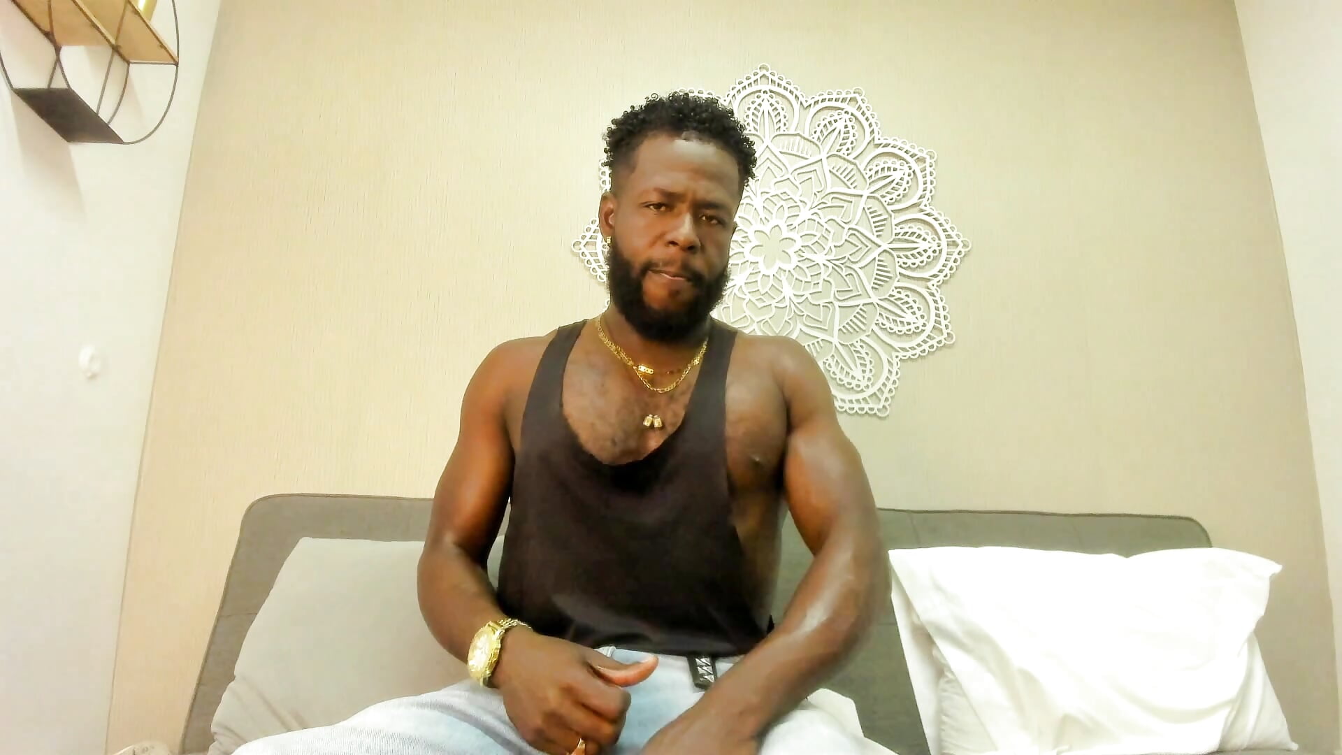 Oil Lebron - video by Lebron_BBC cam model