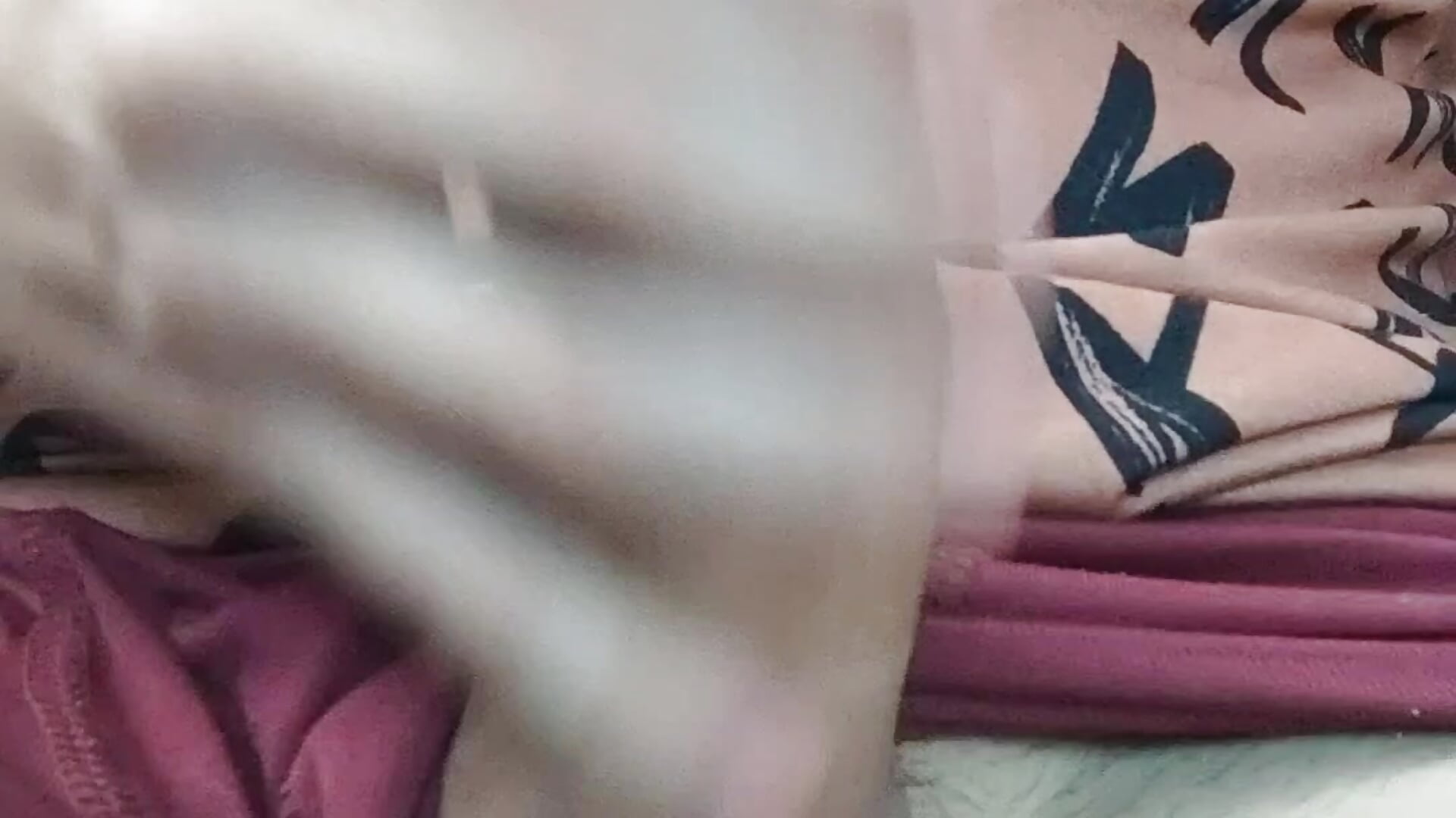 Hard dick very very close 😏🔥