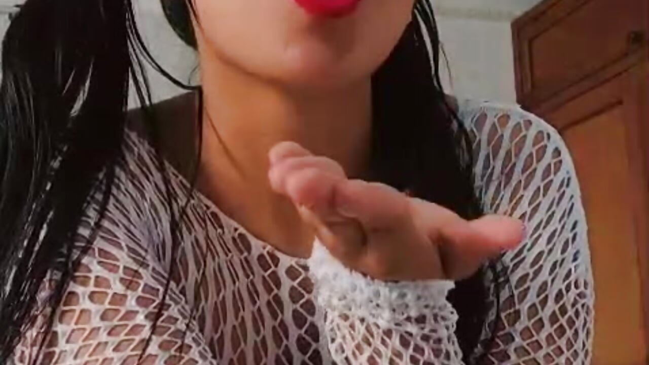 ❤️ Don't forget to follow me and give hearts to my videos ❤️ - Baby_Lovehot_1 adlı kamera modelinin videosu