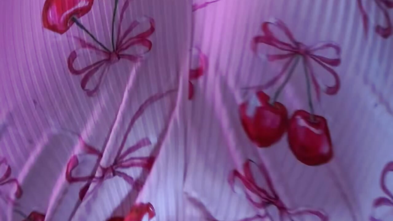 cheery shorts– KatBigBum kameramodell videója