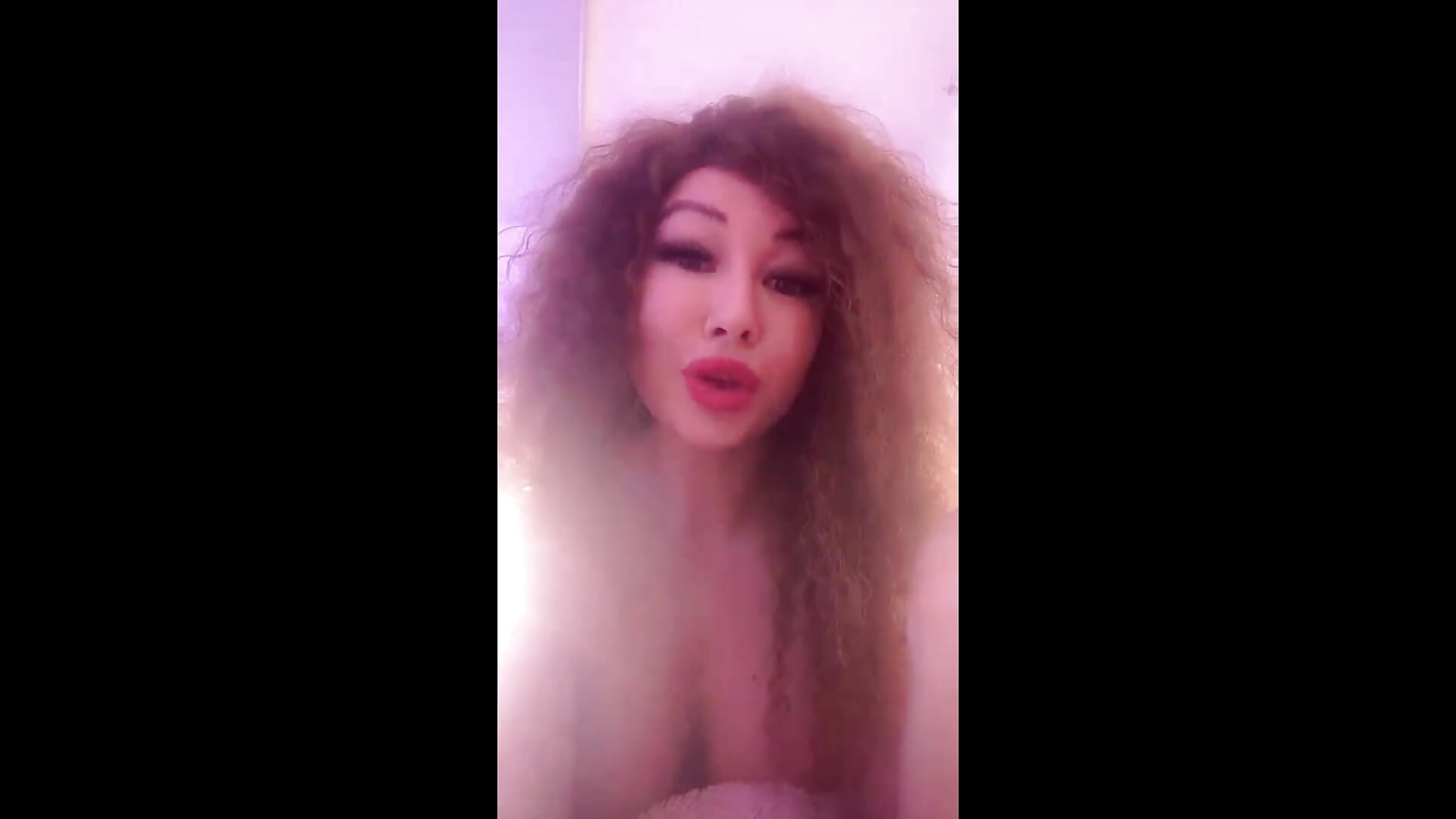 kiss😽🍒 - video của người mẫu cam KatBigBum