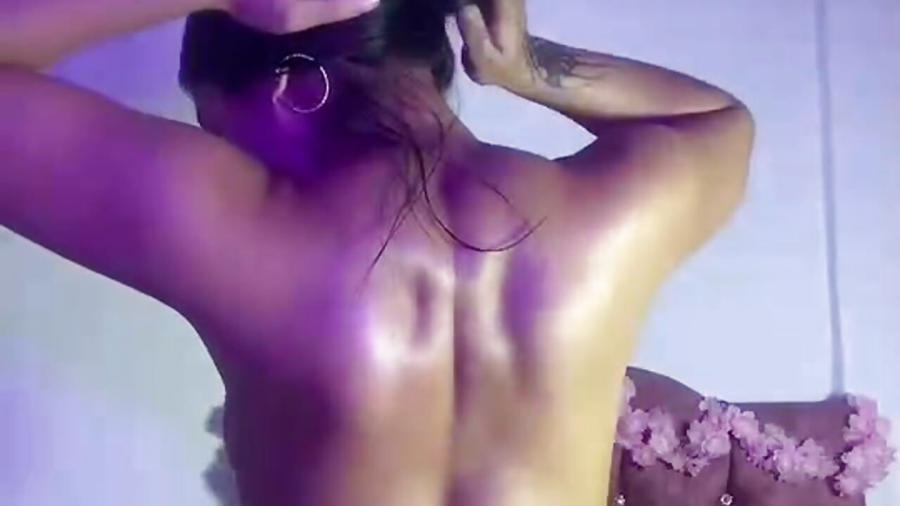 🔥 - video by ciara_flor cam model