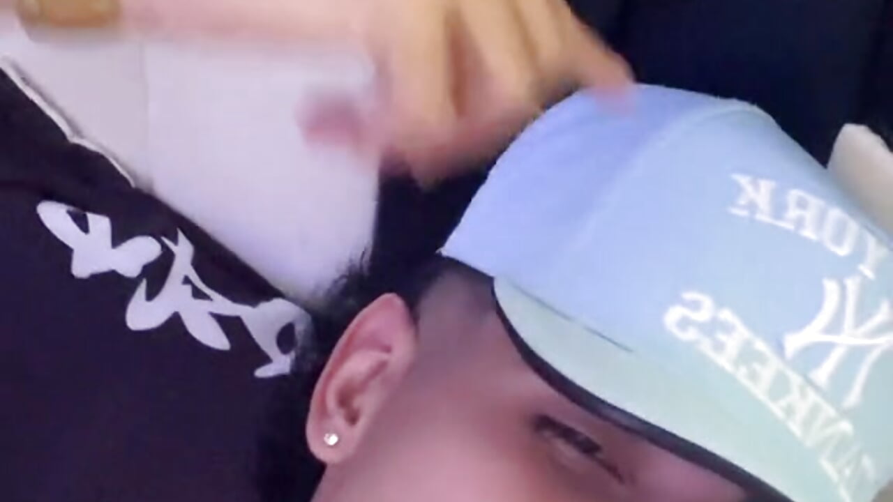 tiksaver - video by Leo_green21 cam model