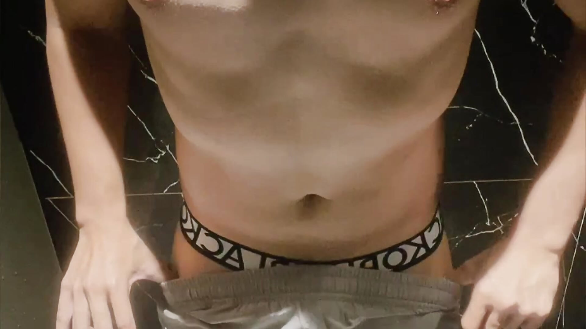 Take a shower after the morning workout ⛅️ - video by harrylouis1357 cam model