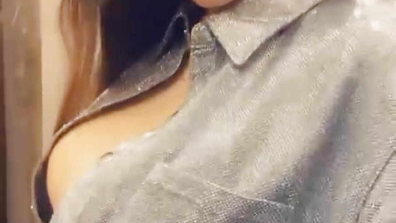 XIMG9379 - SexxyMeriem adlı kamera modelinin videosu