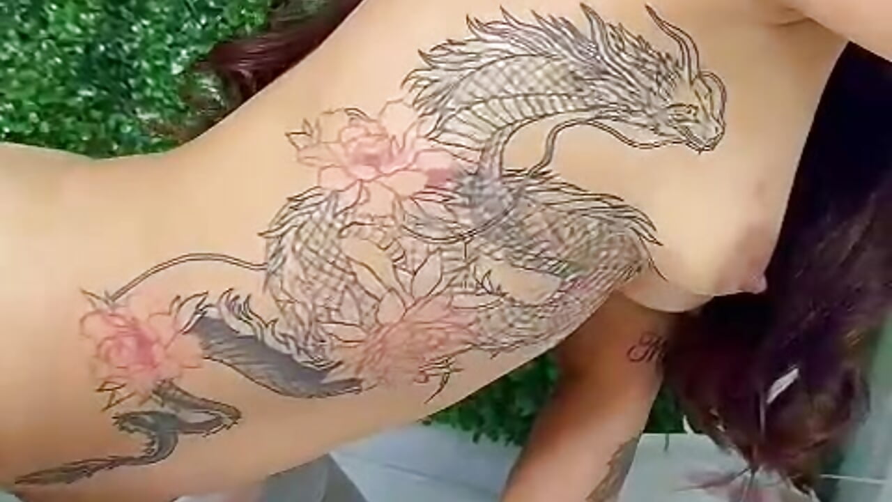 Easter surprise  🥕 - video by Alice_cutess cam model