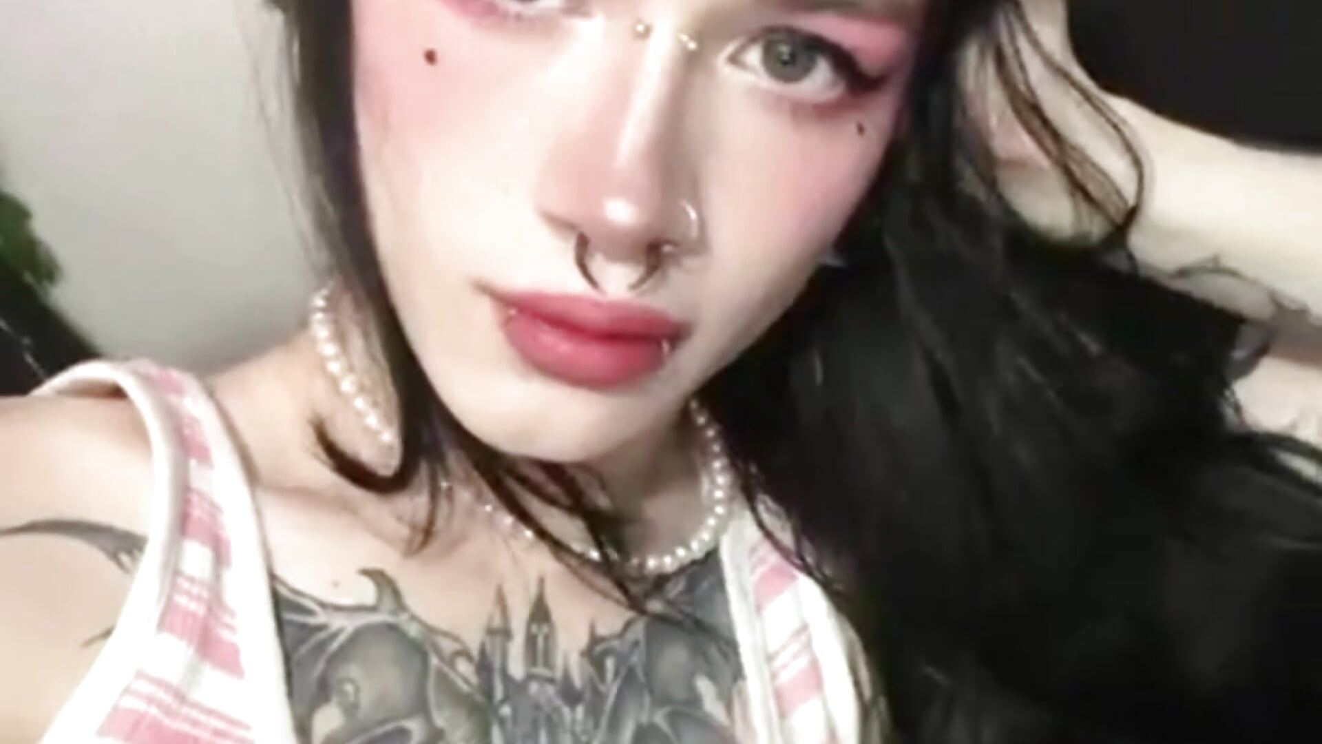 🔥 Face of Temptation– bathory_vamps kameramodell videója