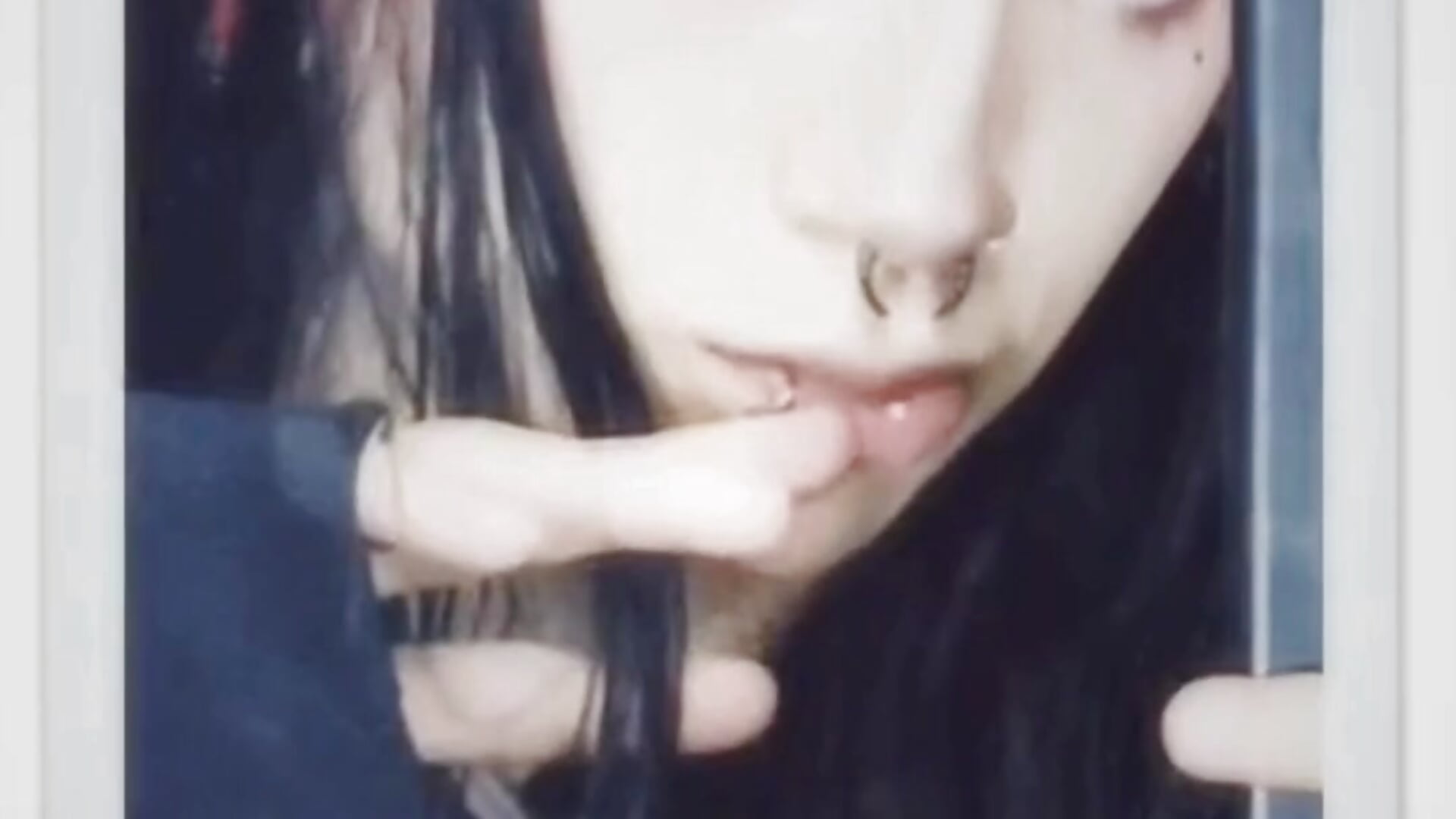 Without filters, without poses ... only me, like that.🖤 - video by bathory_vamps cam model