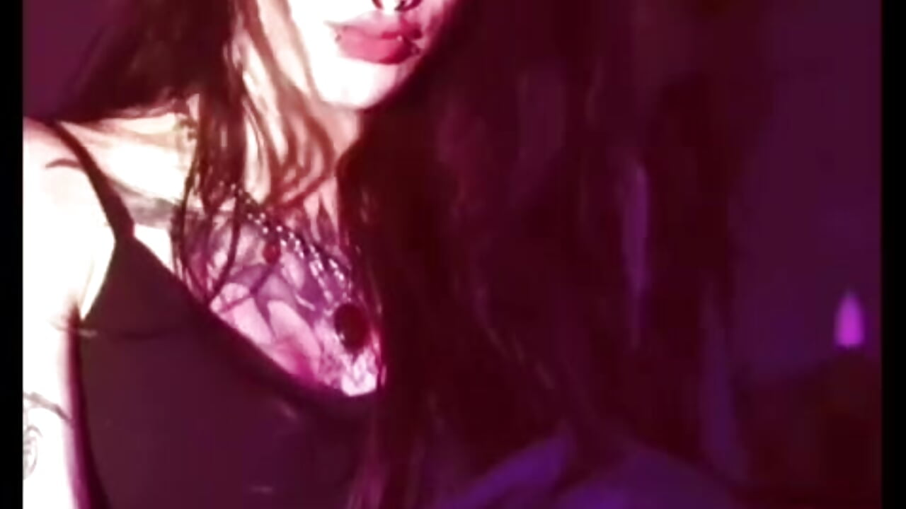 💖 - video by bathory_vamps cam model