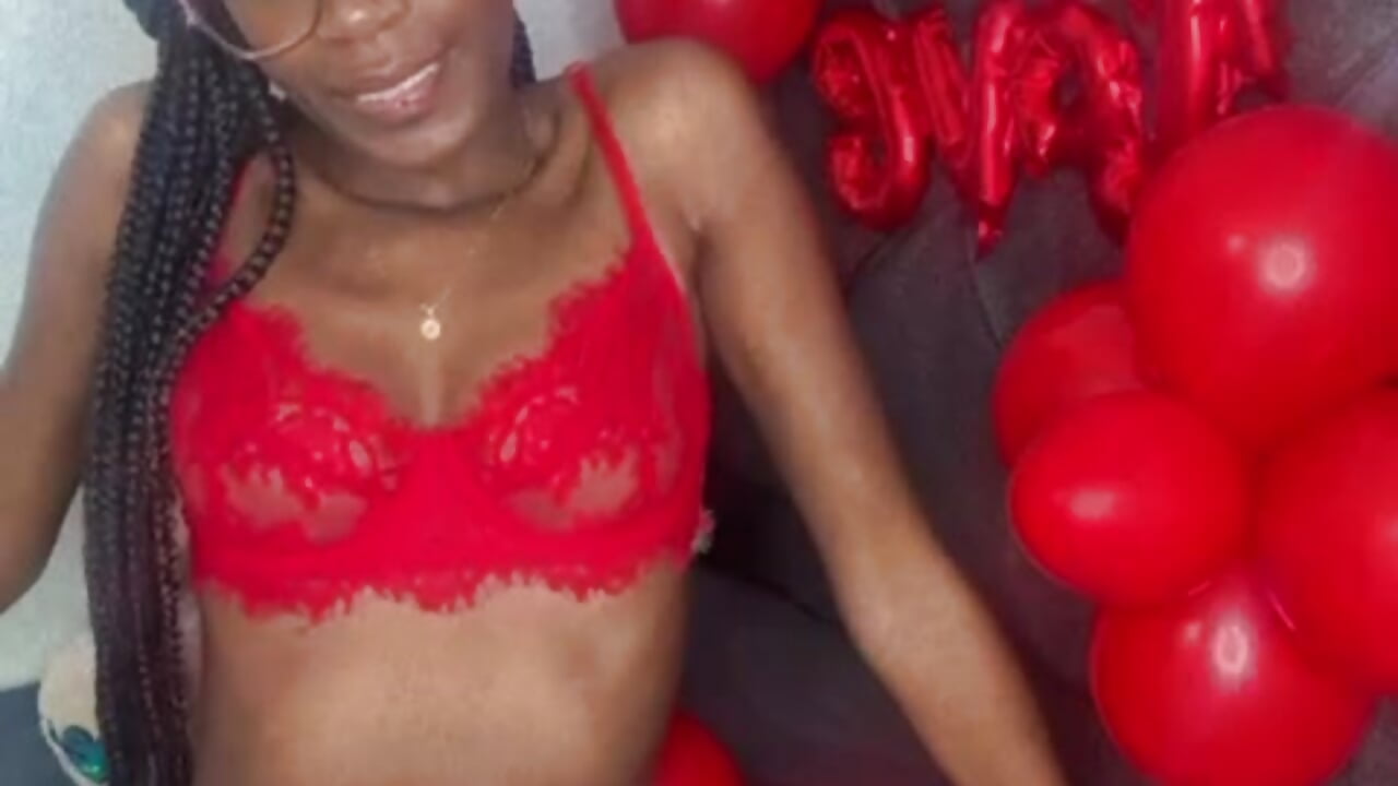 HAPPY VALENTINE'S  GUYS - video by Nayah_Dussa1 cam model